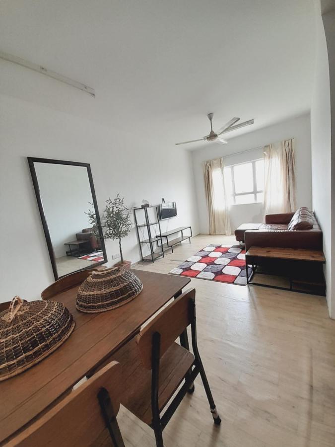 Adinda Homestay Kuala Terengganu Exterior photo